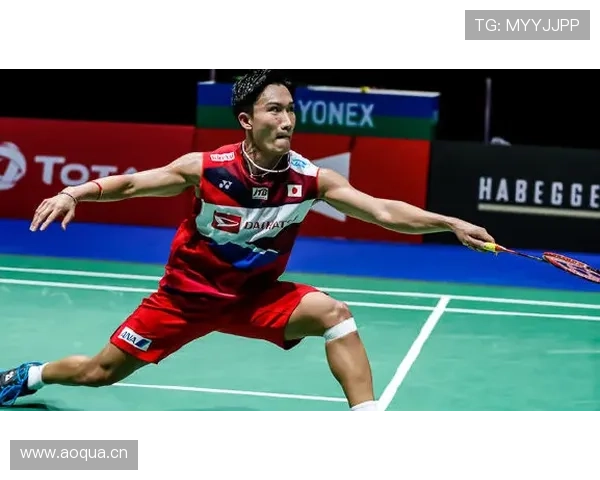 桃田贤斗下飞机那阵仗，比我家过年还阔绰